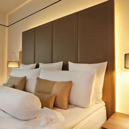 Melia Hotell 4*