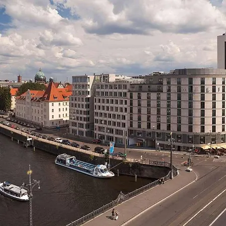 Melia Hotell 4*