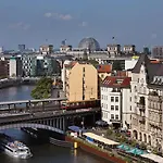 Melia Hotel 4*